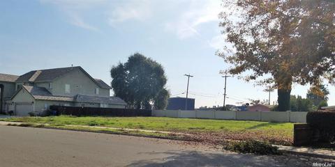 2900 Canyon Dr, Ceres, CA 95307 photo 4