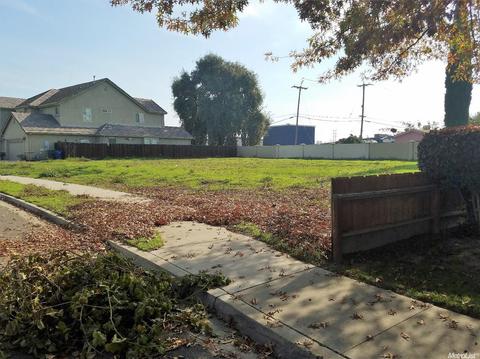 2900 Canyon Dr, Ceres, CA 95307 photo 3