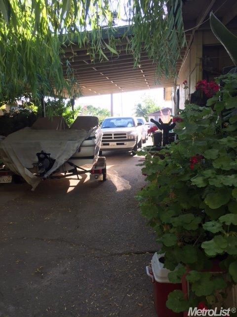 820 Herndon Rd, Modesto, CA 95351 photo 10