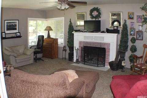 1409 Cahill Ave, Turlock, CA 95380 photo 6