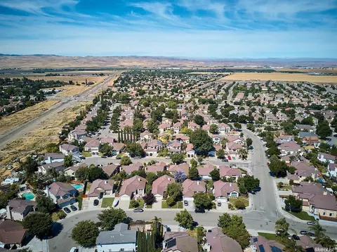 345 Adobe Ln, Tracy, CA 95376 photo 21