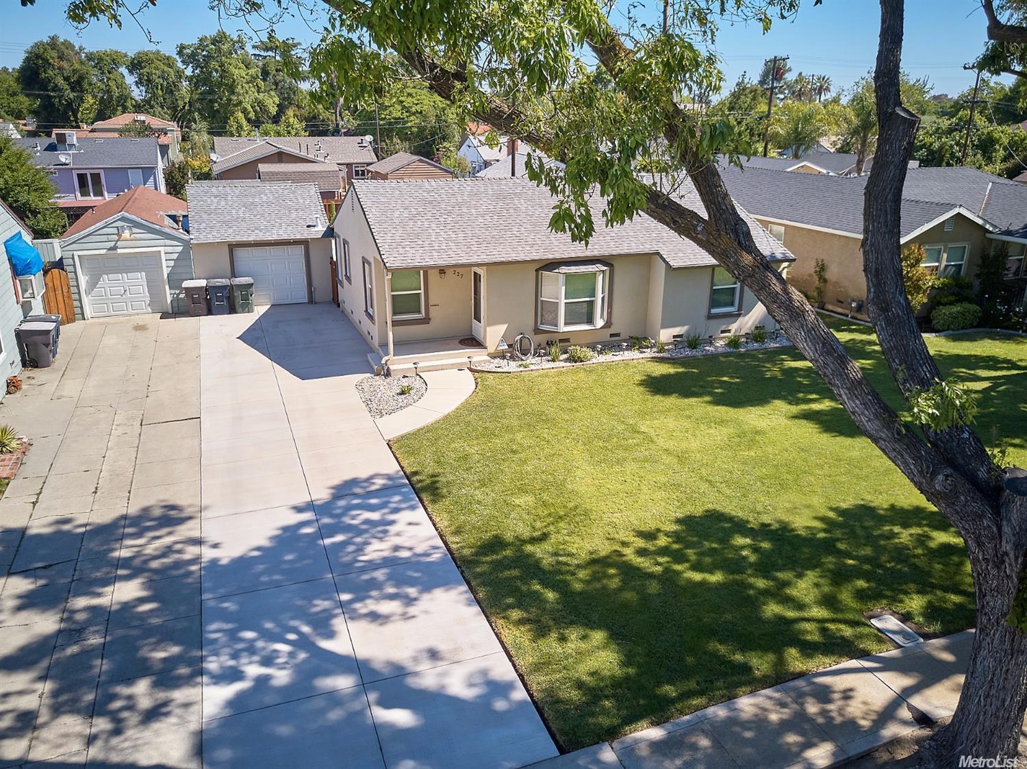 227 Hollywood Ave, Tracy, CA 95376 photo 2
