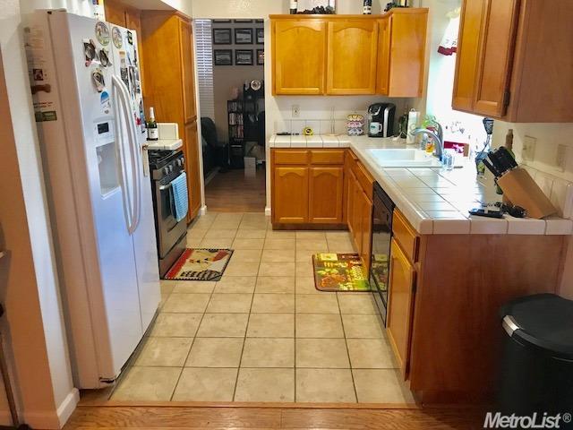 2213 Shadowbrook Way, Modesto, CA 95351 photo 7