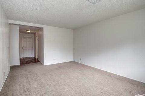 2850 Seine Ave, Davis, CA 95616 photo 5