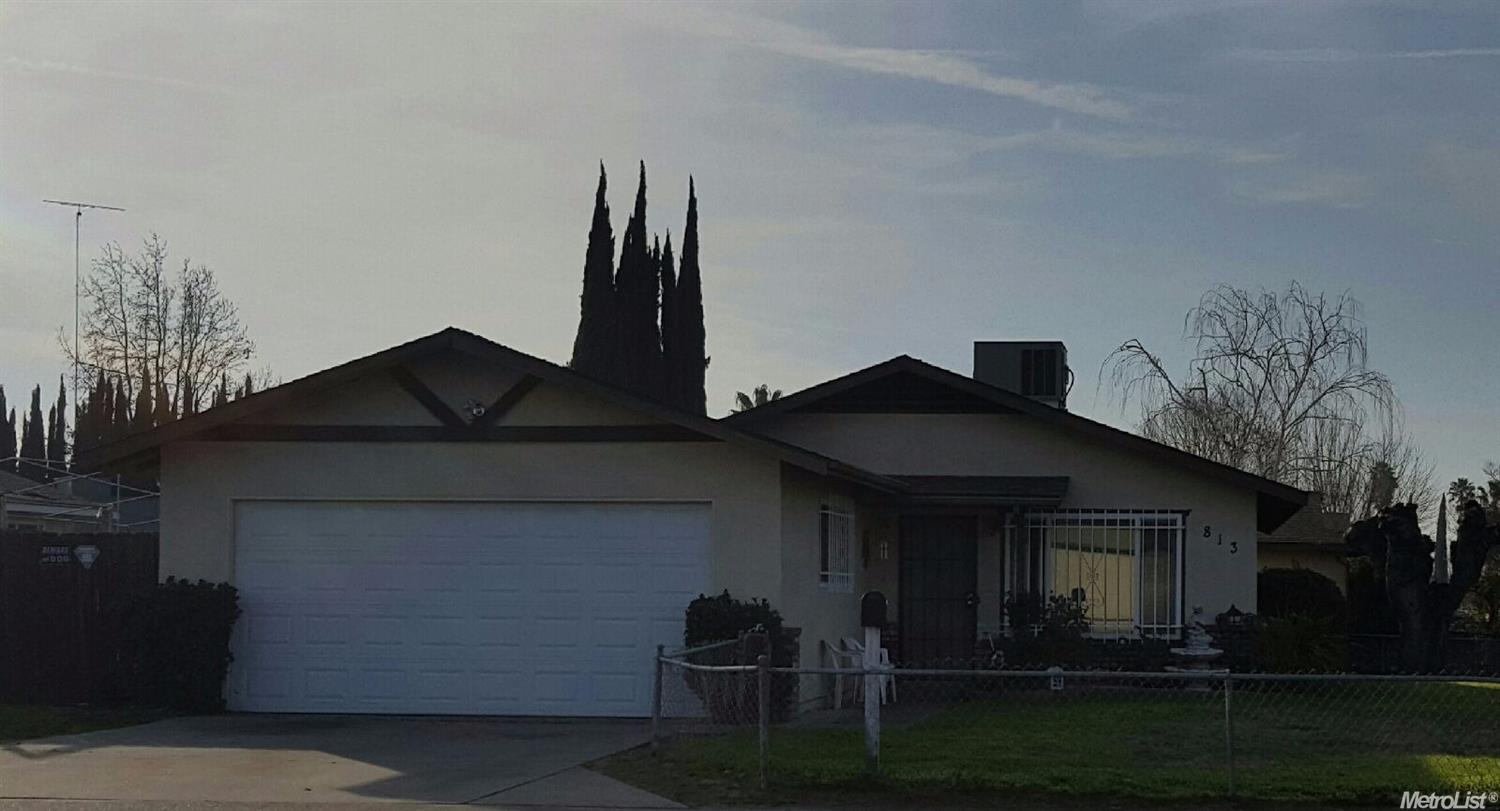813 Herndon Rd, Modesto, CA 95351 photo 1