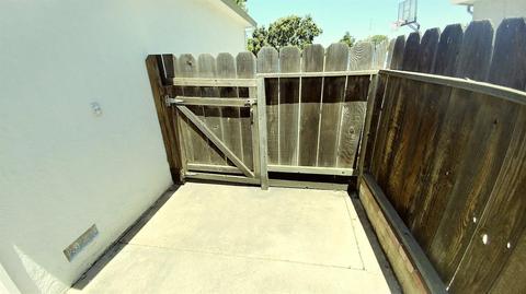 270 E Ingram, Stockton, CA 95204 photo 5