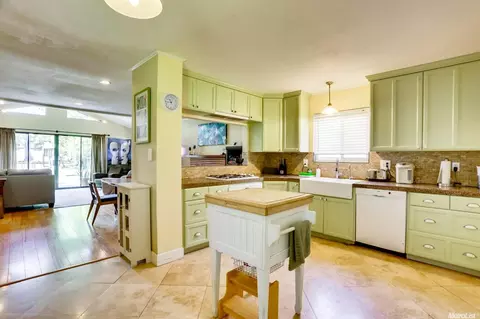 5440 Kenneth Ave, Carmichael, CA 95608 photo 10