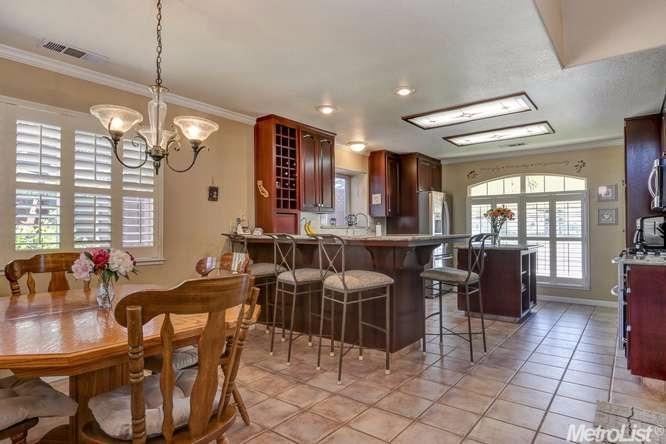1072 Groen Ct, Ripon, CA 95366 photo 8