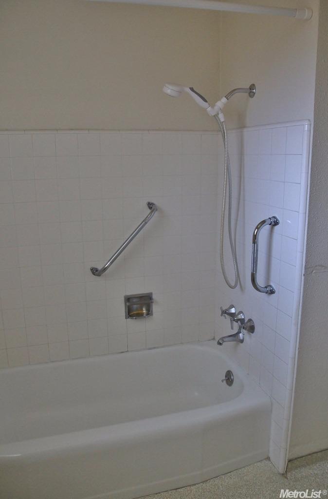 1525 Barnett Cir, Carmichael, CA 95608 photo 14