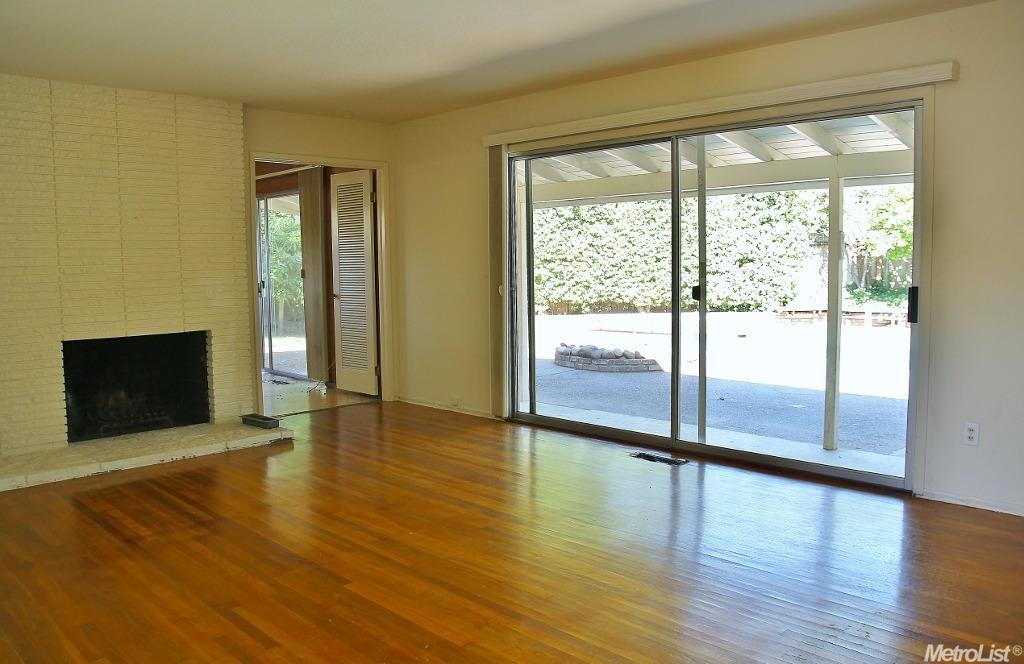 1525 Barnett Cir, Carmichael, CA 95608 photo 9