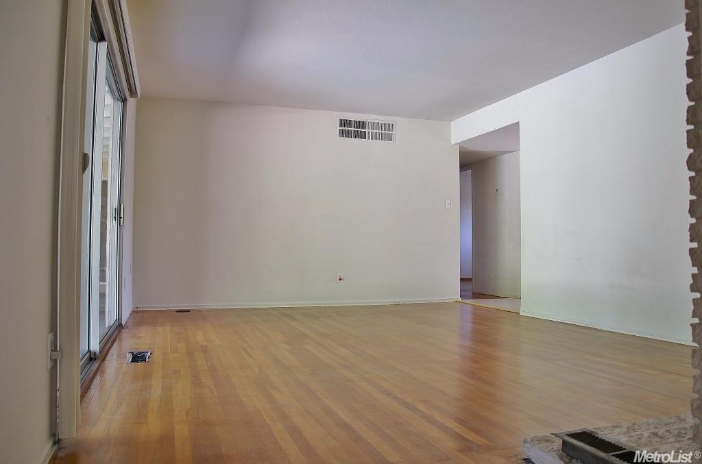 1525 Barnett Cir, Carmichael, CA 95608 photo 10