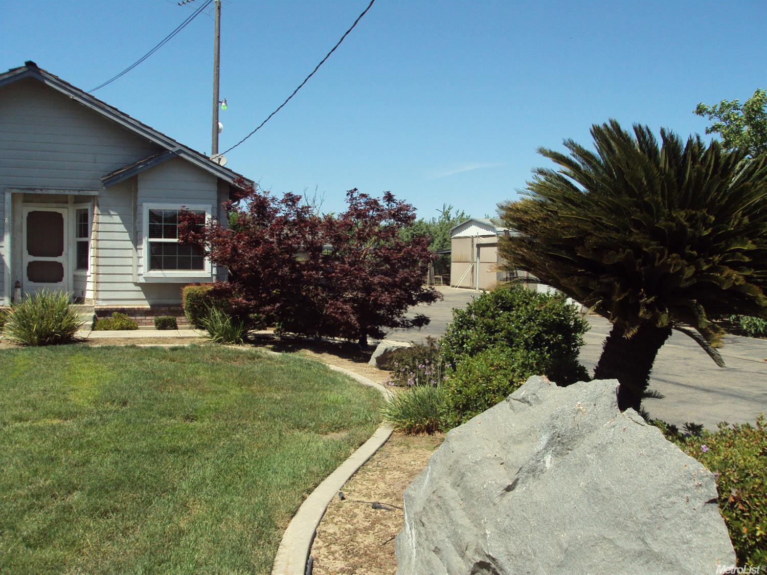 3043 Roberts Rd, Ceres, CA 95307 photo 1