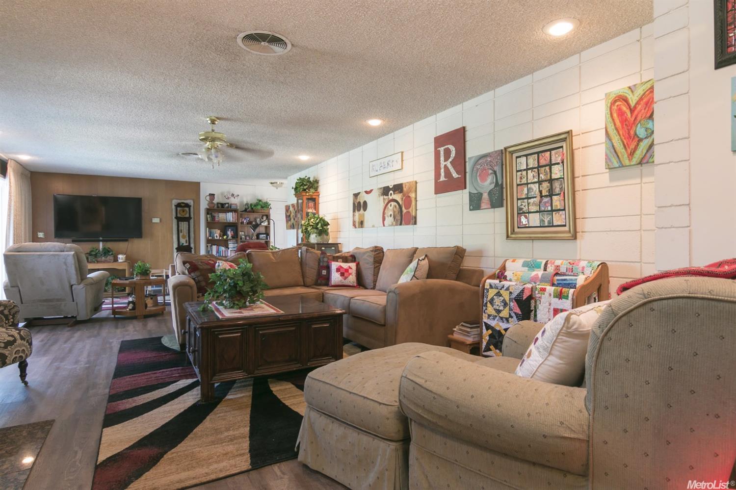 1125 E Fairmont Ave, Modesto, CA 95350 photo 11