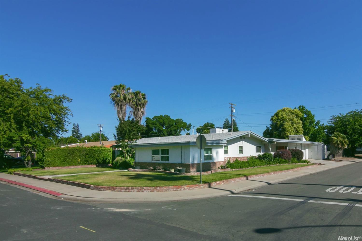 1125 E Fairmont Ave, Modesto, CA 95350 photo 2
