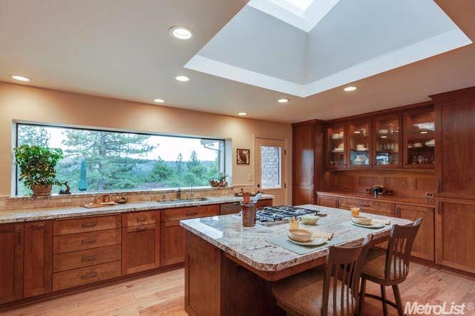 2595 Morrene Dr, Placerville, CA 95667 photo 4