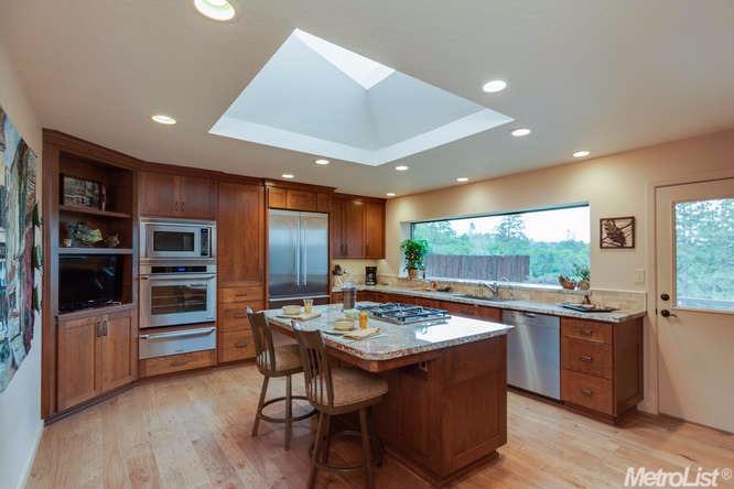 2595 Morrene Dr, Placerville, CA 95667 photo 3