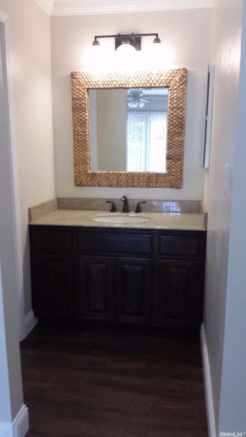 1383 Bunker Ln, Manteca, CA 95336 photo 7