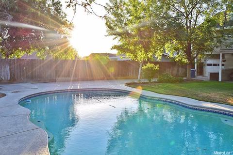 2816 Glasgow Dr, Ceres, CA 95307 photo 2