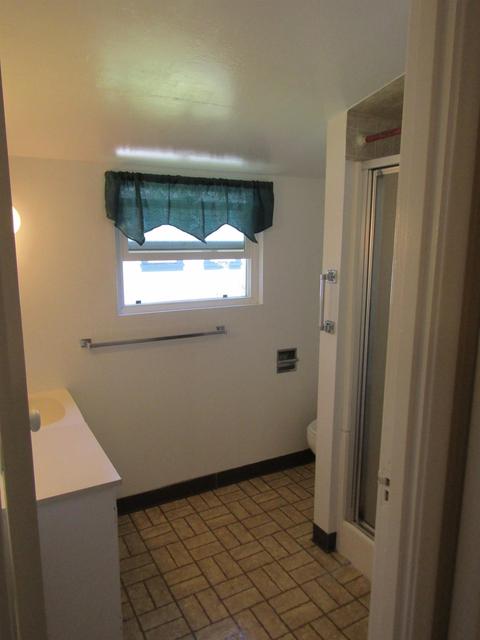 431 West Ave, Gustine, CA 95322 photo 5