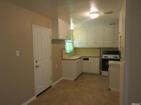 1301 Verde Dr, Gustine, CA 95322 photo 6