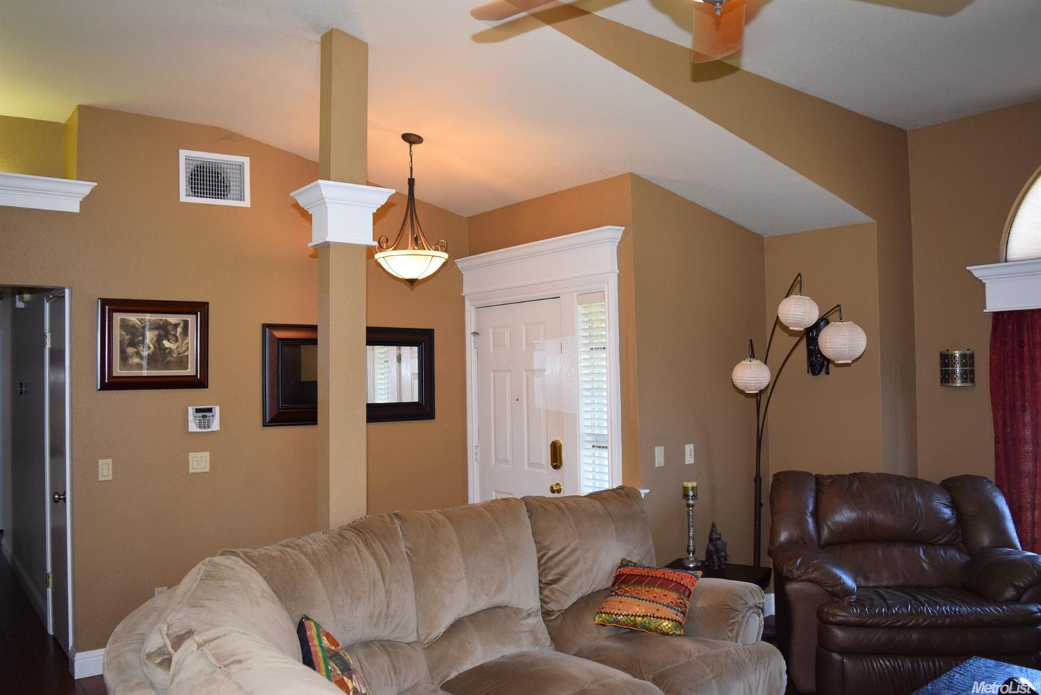 8004 Wagner Ct, Antelope, CA 95843 photo 4