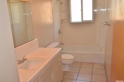1801 Lauralee Ct, Modesto, CA 95350 photo 24