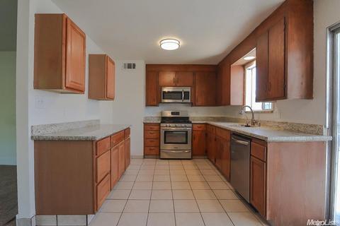 15974 6th St, Lathrop, CA 95330 photo 3