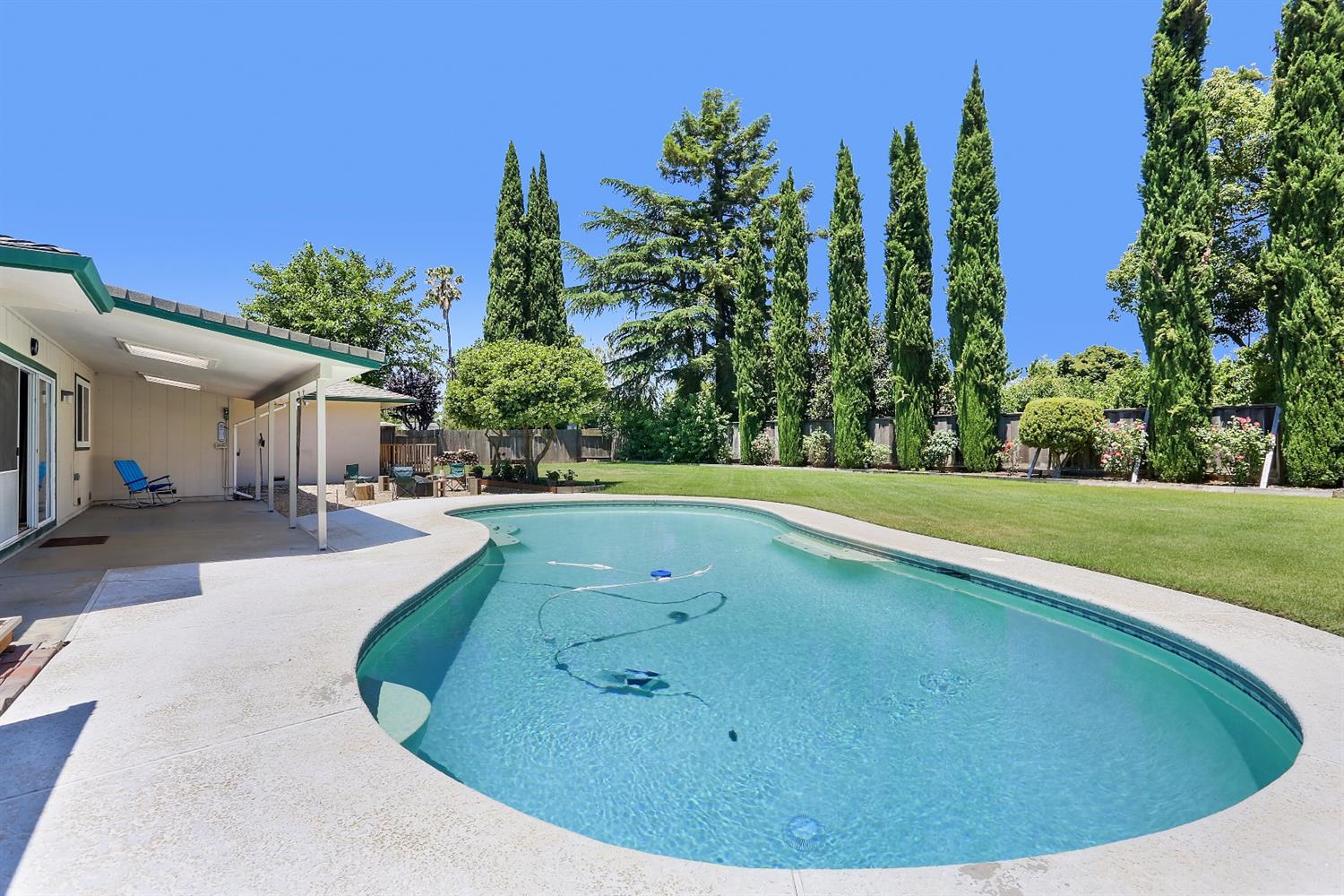 889 Tehama Dr, Lodi, CA 95242 photo 4