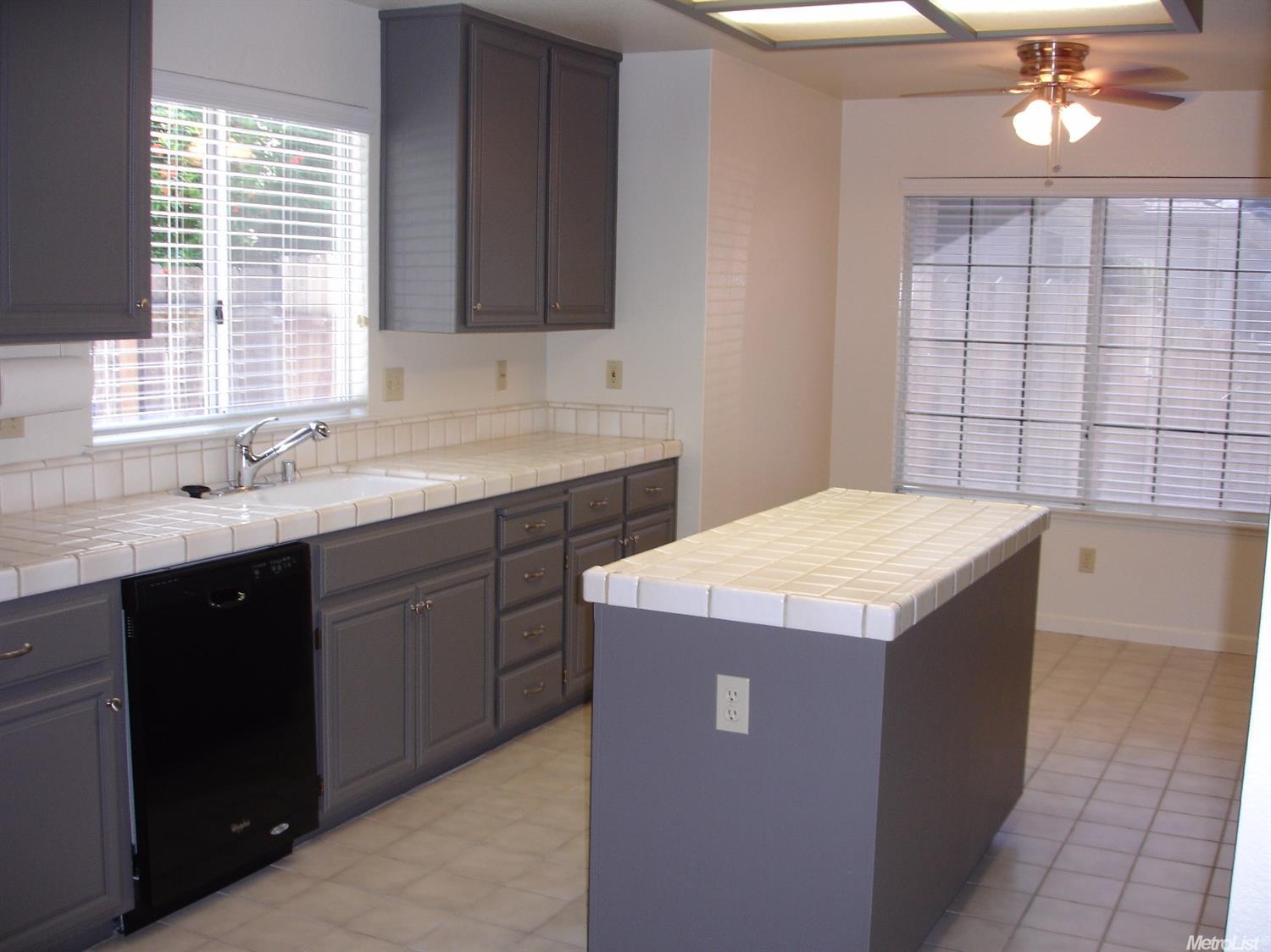 2404 Wolfeboro Ln, Modesto, CA 95358 photo 4