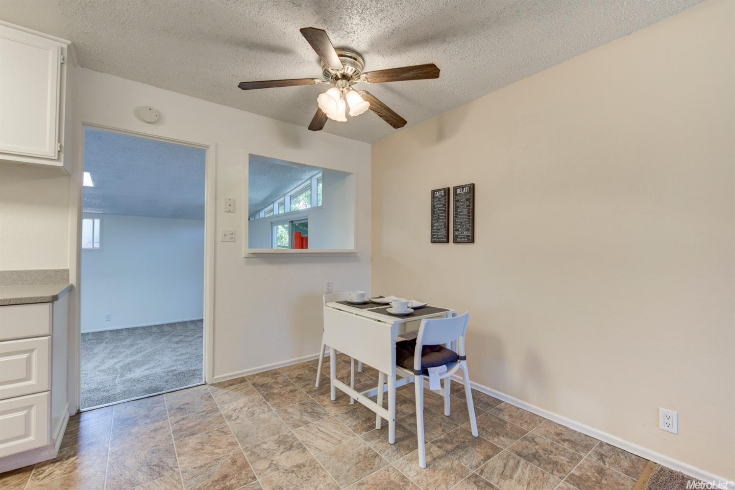 3835 Henderson Way, Carmichael, CA 95608 photo 8