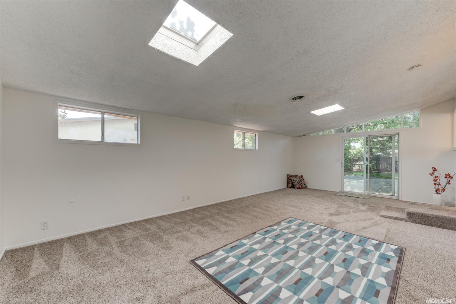 3835 Henderson Way, Carmichael, CA 95608 photo 16