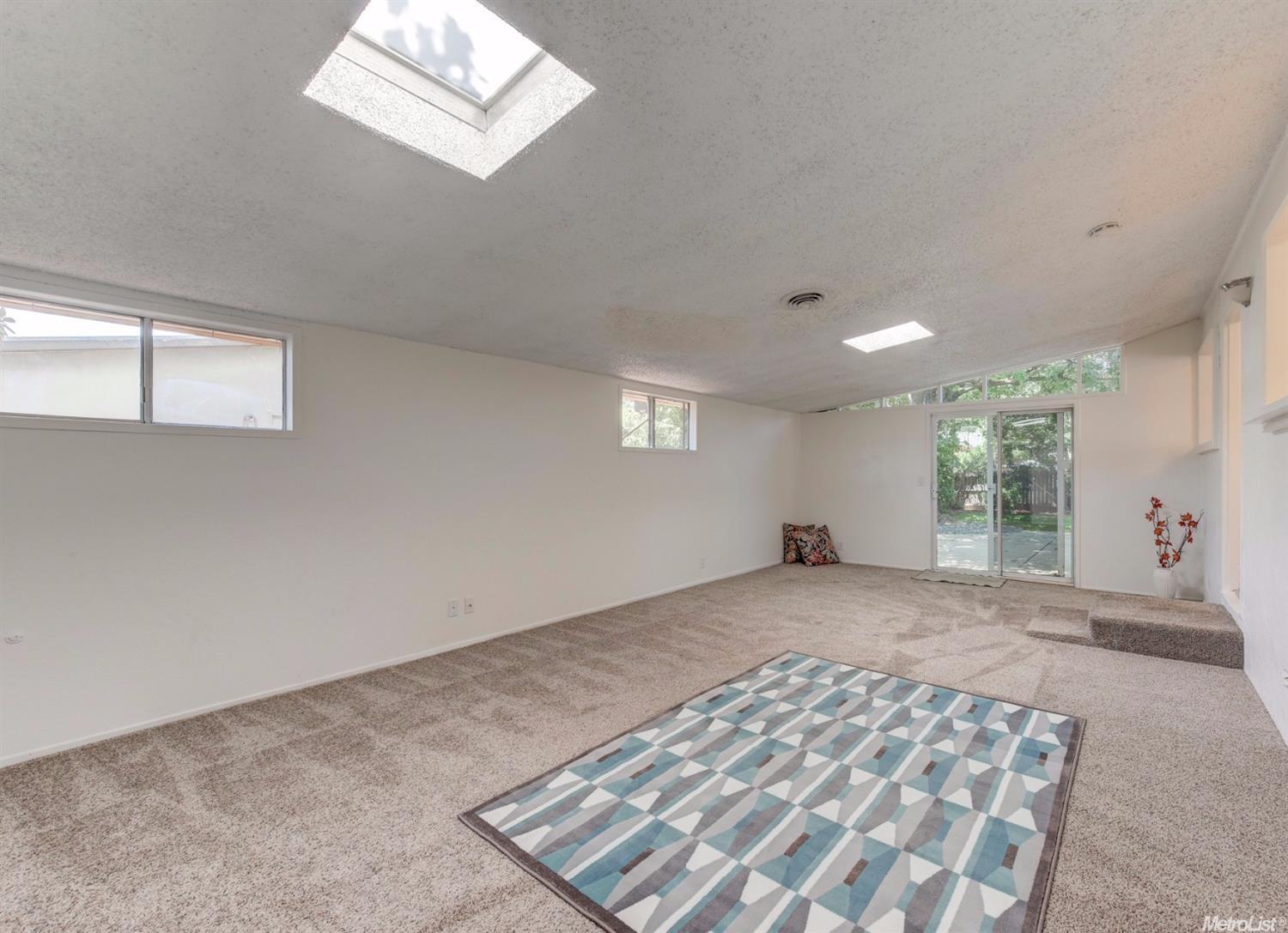 3835 Henderson Way, Carmichael, CA 95608 photo 15