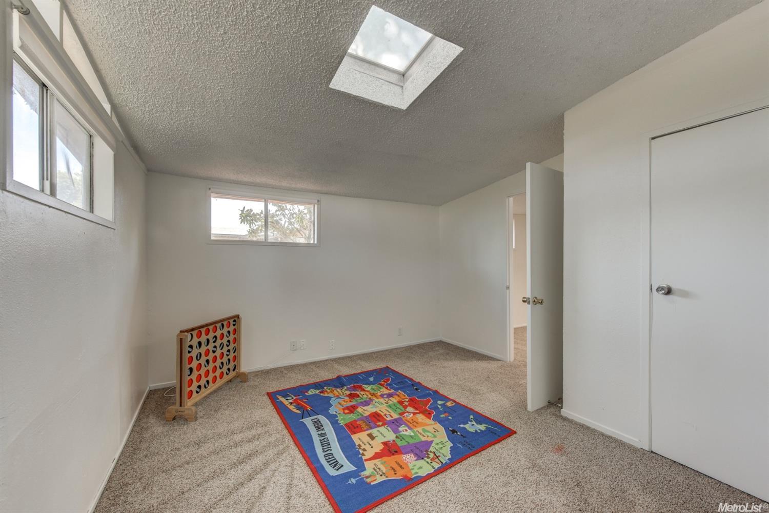 3835 Henderson Way, Carmichael, CA 95608 photo 18