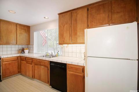 2801 Concord, Davis, CA 95618 photo 11