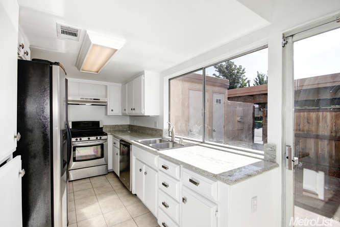 5910 Casa Alegre, Carmichael, CA 95608 photo 11