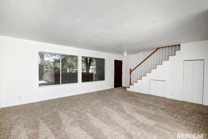 5910 Casa Alegre, Carmichael, CA 95608 photo 4