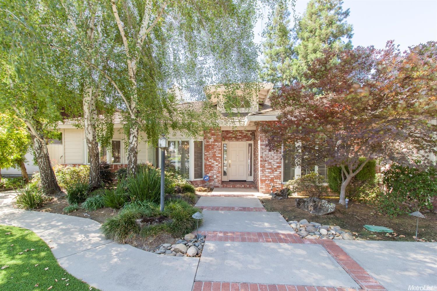 4008 Copper Creek Dr, Modesto, CA 95355 photo 2