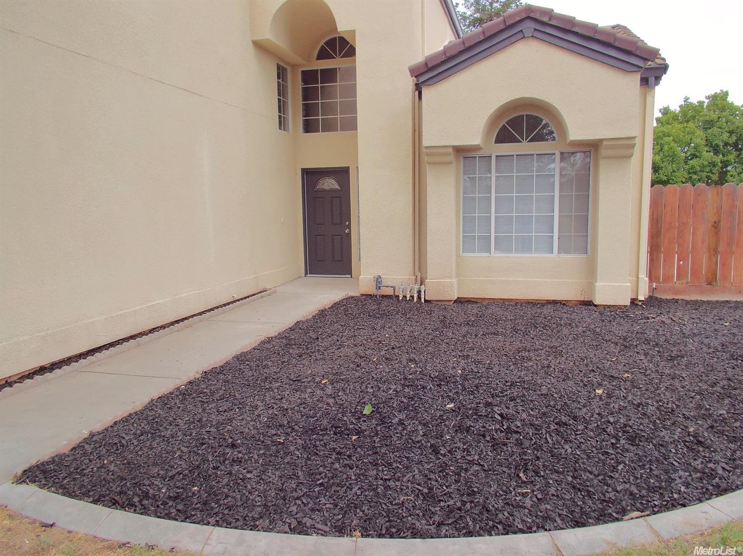 1440 Edgewater Dr, Turlock, CA 95380 photo 2