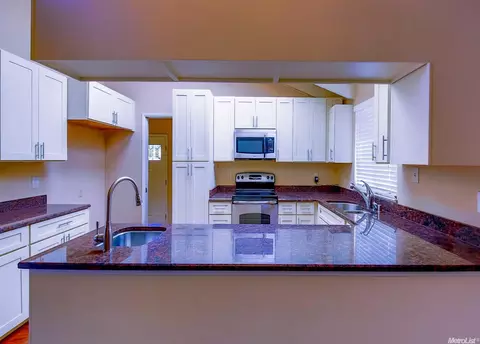 2817 E Orangeburg, Modesto, CA 95355 photo 5