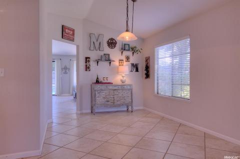 1612 Brookside Dr, Manteca, CA 95336 photo 9