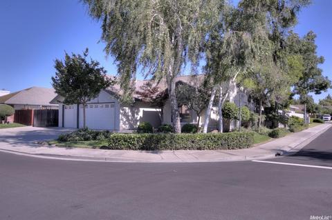1612 Brookside Dr, Manteca, CA 95336 photo 2