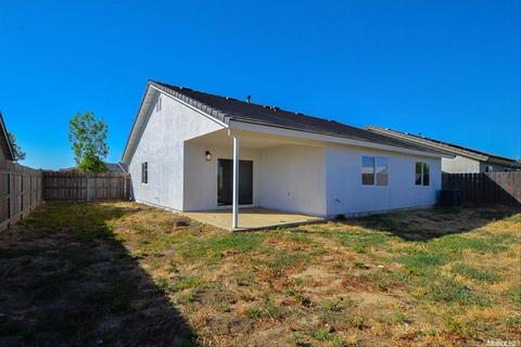 1584 Via Basilicata, Gustine, CA 95322 photo 16