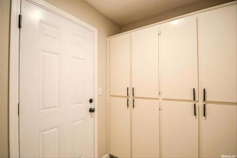 1584 Via Basilicata, Gustine, CA 95322 photo 15