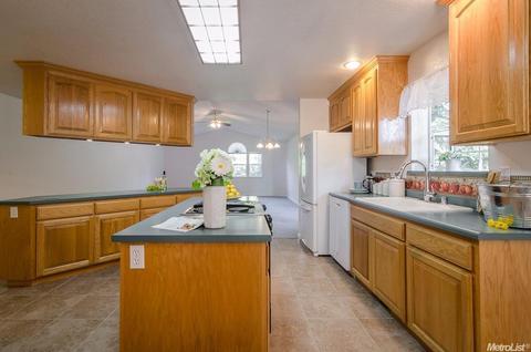 12255 Jackson Pines Dr, Jackson, CA 95642 photo 4