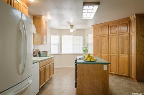 12255 Jackson Pines Dr, Jackson, CA 95642 photo 3