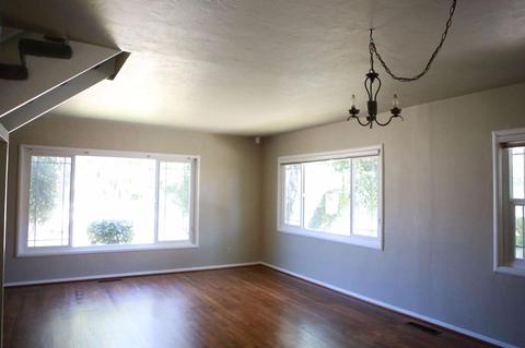 908 E Main St, Turlock, CA 95380 photo 9