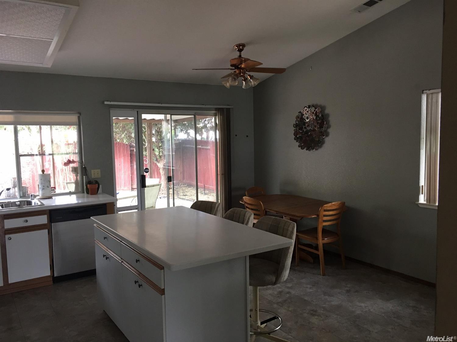 75 Mary Ct, Tracy, CA 95376 photo 7