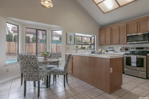2104 Bailey Ct, Modesto, CA 95355 photo 7