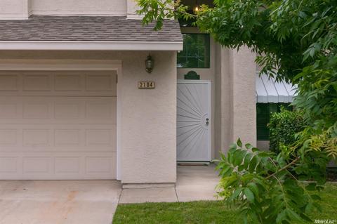 2104 Bailey Ct, Modesto, CA 95355 photo 2