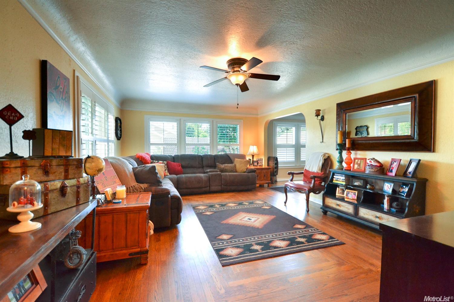 224 S Elm Ave, Ripon, CA 95366 photo 5